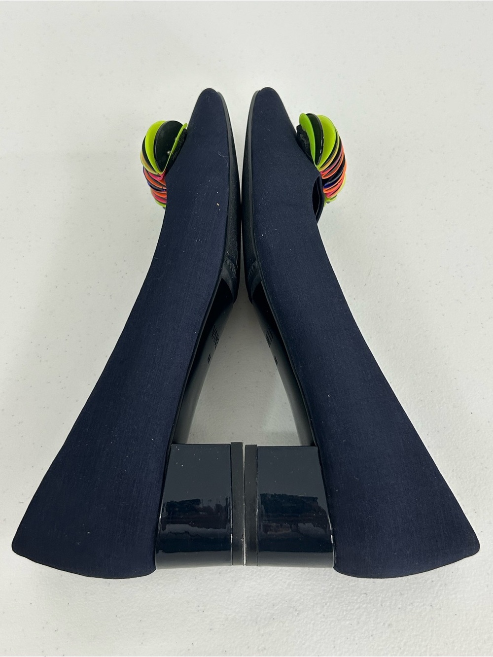 Vaneli Navy Blue Stacked Low Block Heels with Multicolored Disc Design Size 8 N - Picture 5 of 10